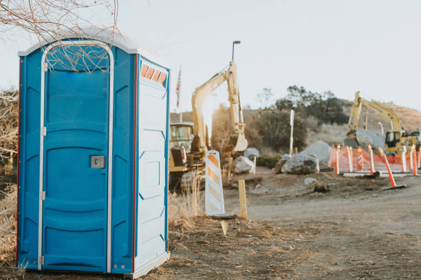 Best Porta potty delivery and setup  in Galveston, IN